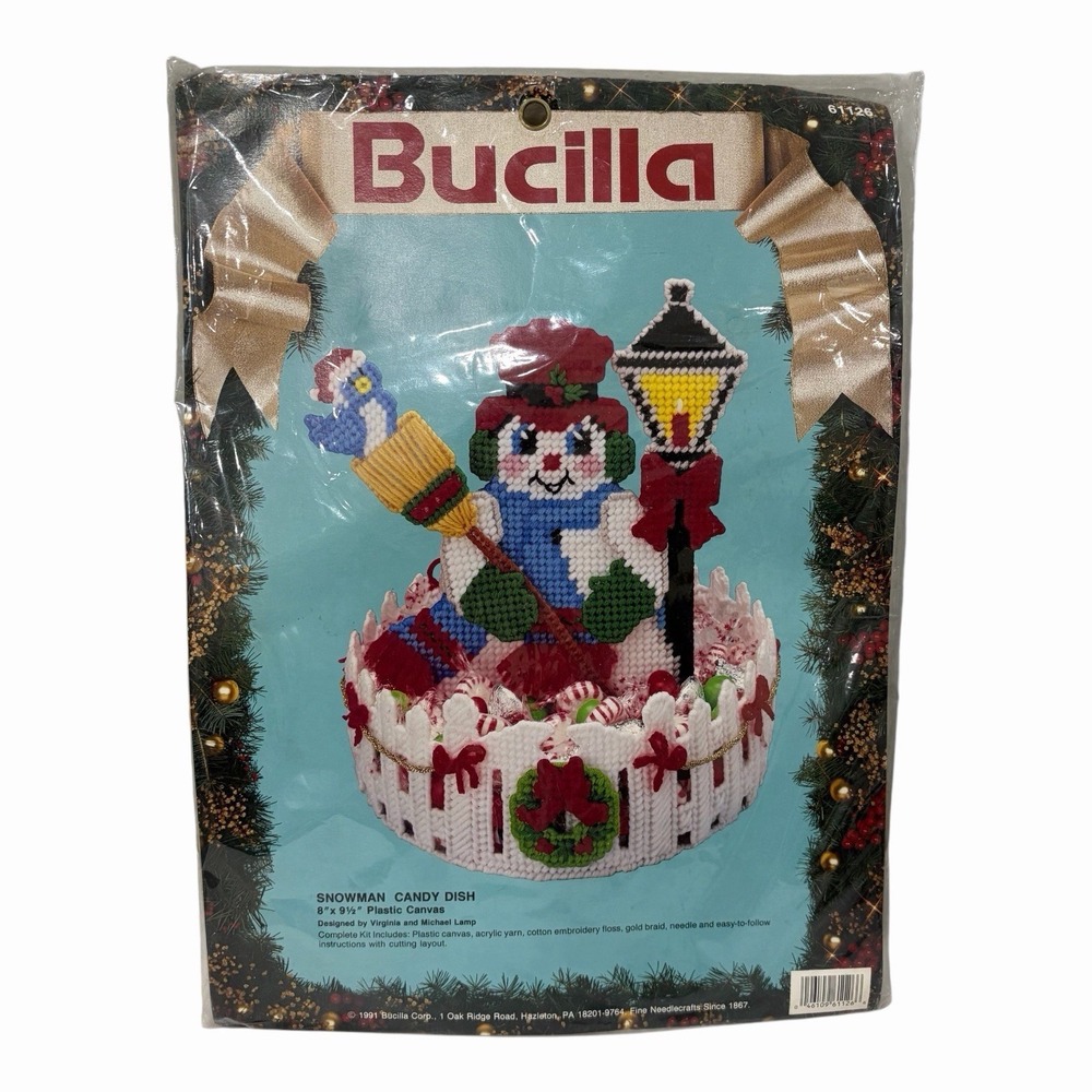 New Bucilla‎ Christmas Snowman Plastic Canvas Centerpiece Candy Dish Needlepoint